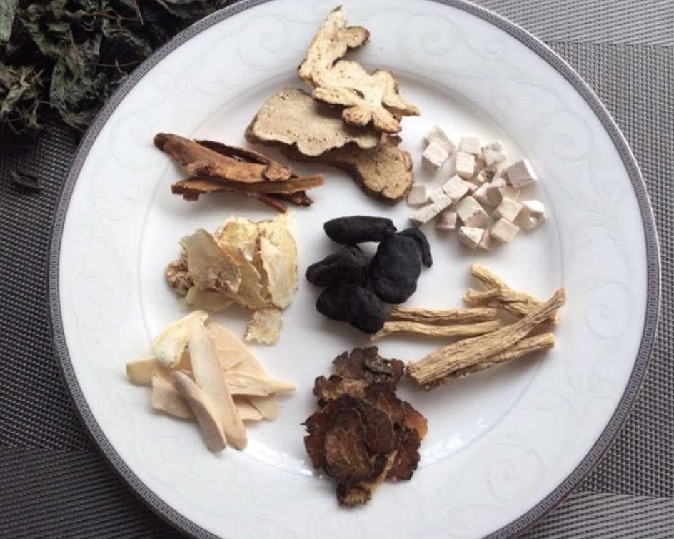 Ba Zhen Tang: Harnessing the Power of Chinese Herbal Medicine for Reproductive Women's Health