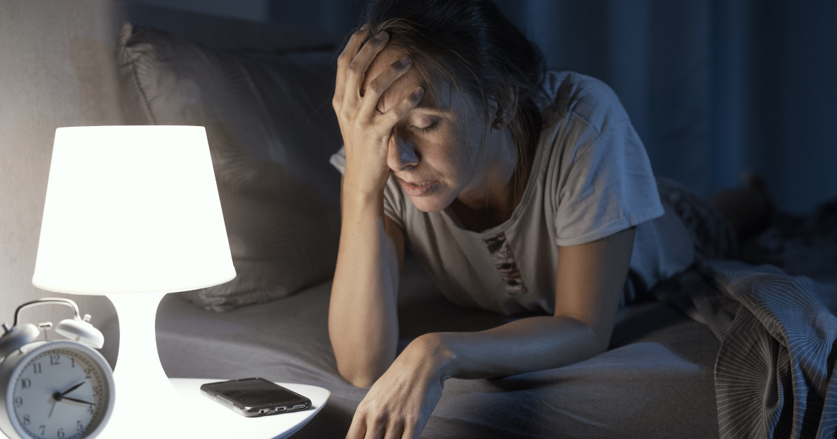  Navigating the Sleepless Nights: How Insomnia Affects You and Holistic Ways to Find Relief